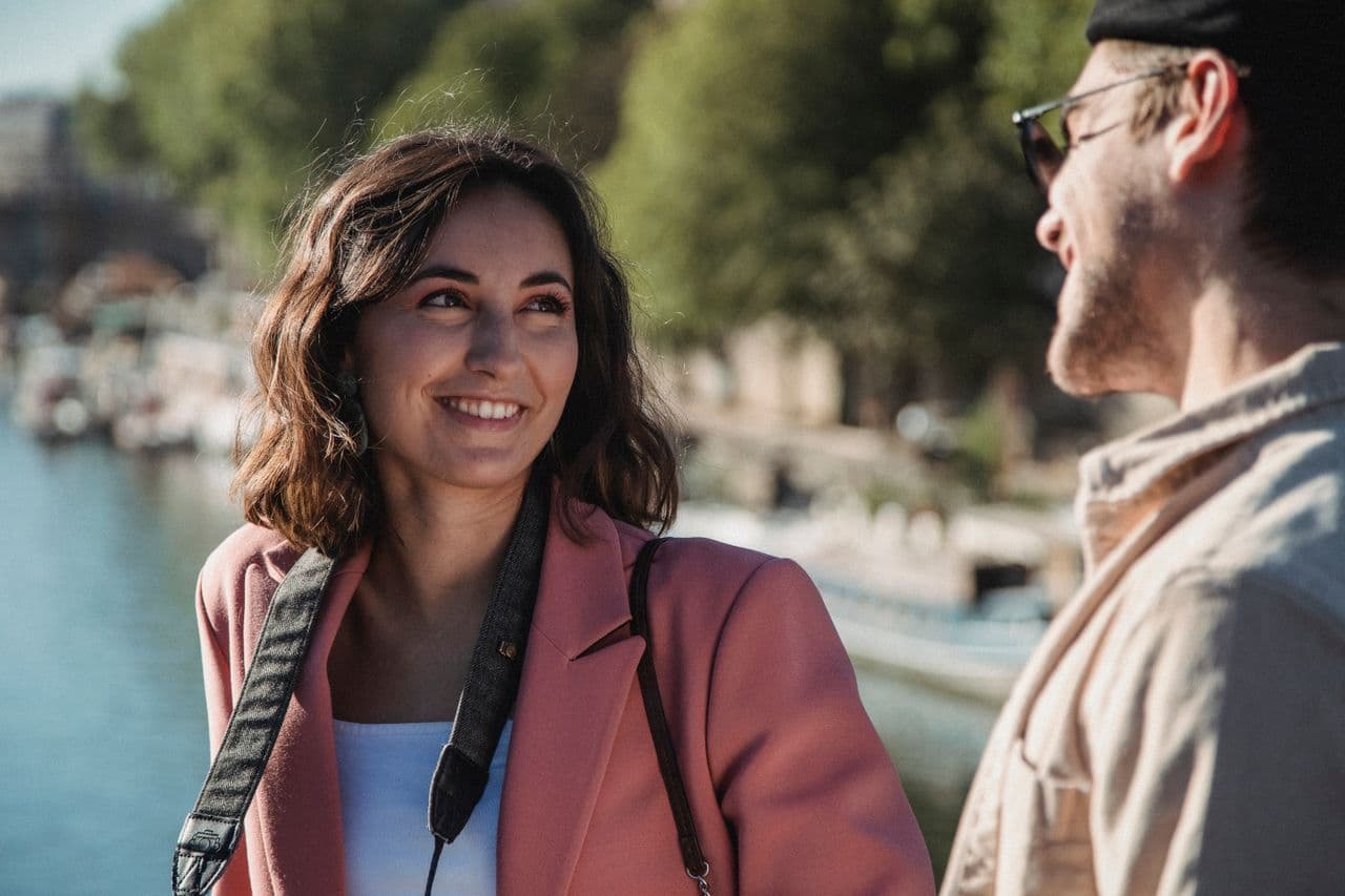 smiling-woman-in-pink-blazer